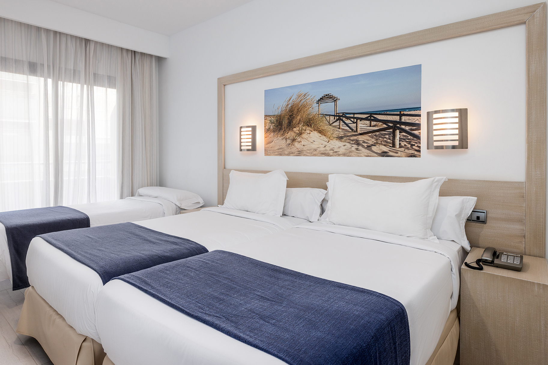 000_alta_cadizplaza Triple.jpg